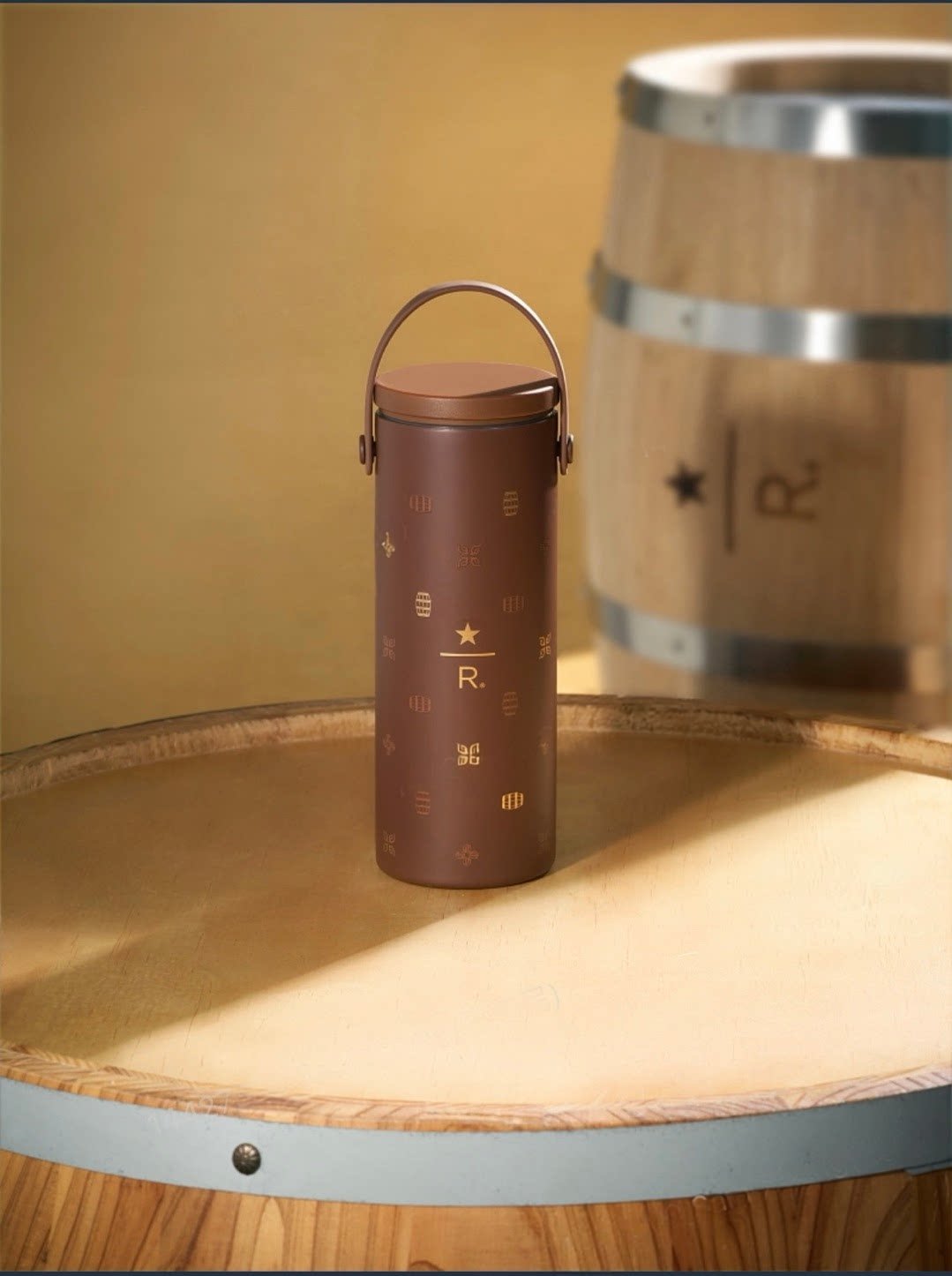 473ml insulated water bottle with handle