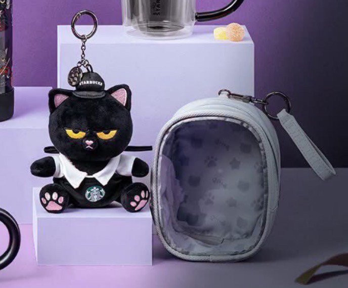 Black cat keychain and storage bag